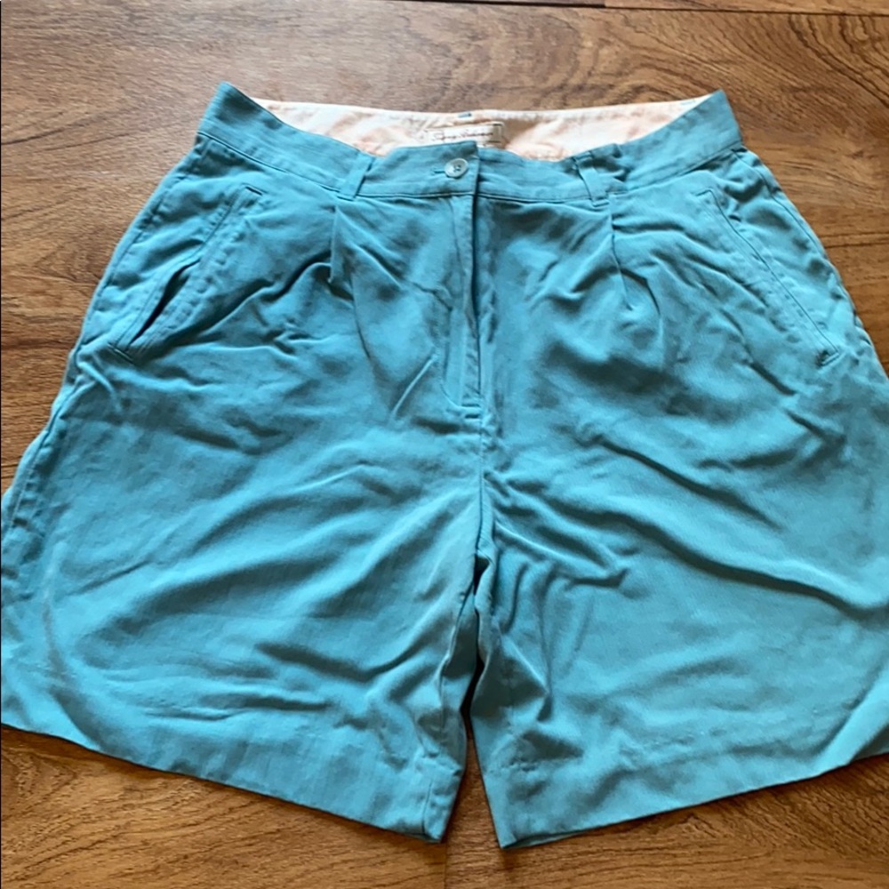 Gorgeous Tommy Bahama silk shorts